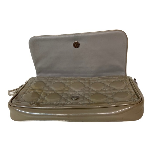 Dior Cannage Patent Wallet On Chain - Picture 10 of 11